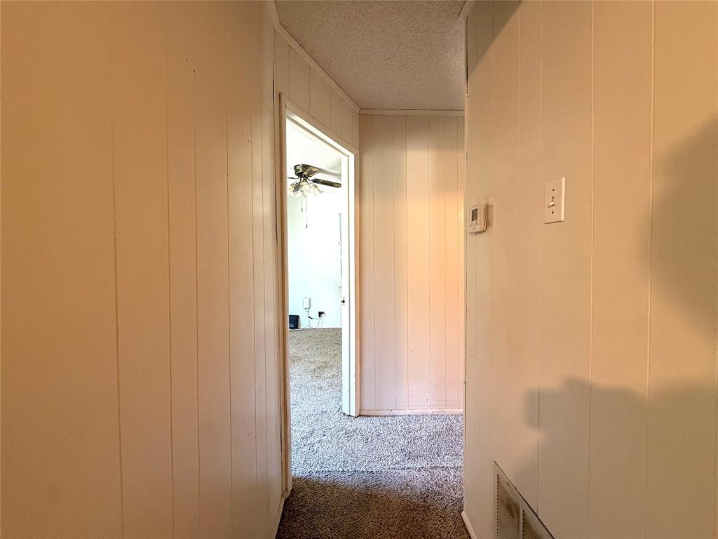 1010 W 5th Street Property Photo 7