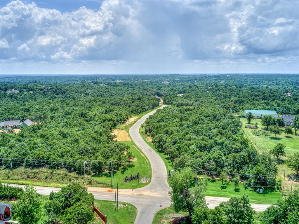 8112 Cypress Forest Circle Property Photo 3
