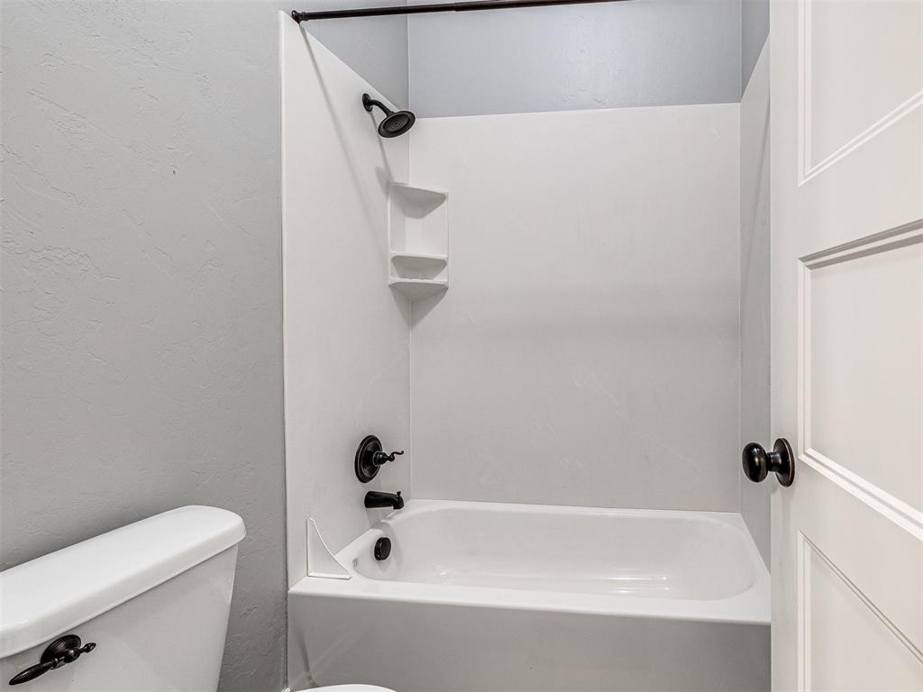 18513 Alberto Place Property Photo 31