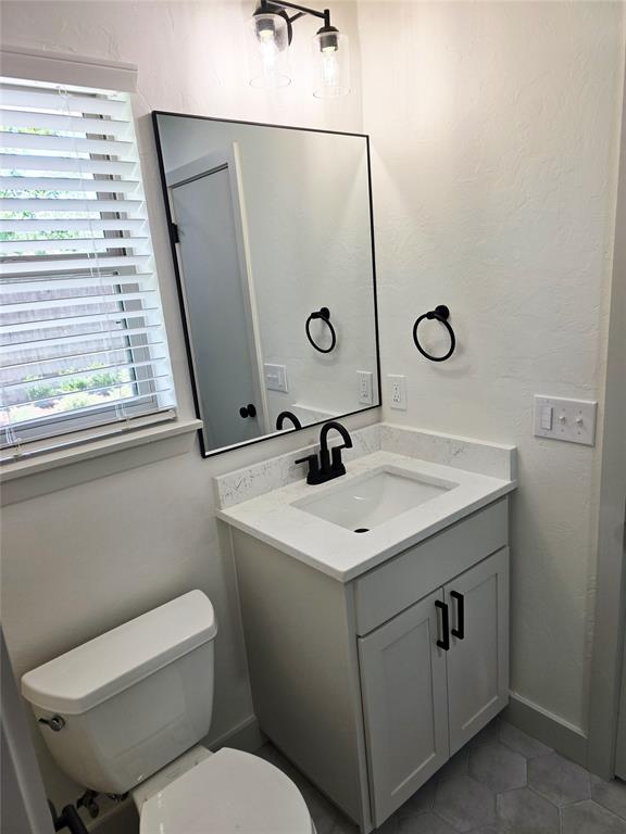 11905 Camelot Place Property Photo 11