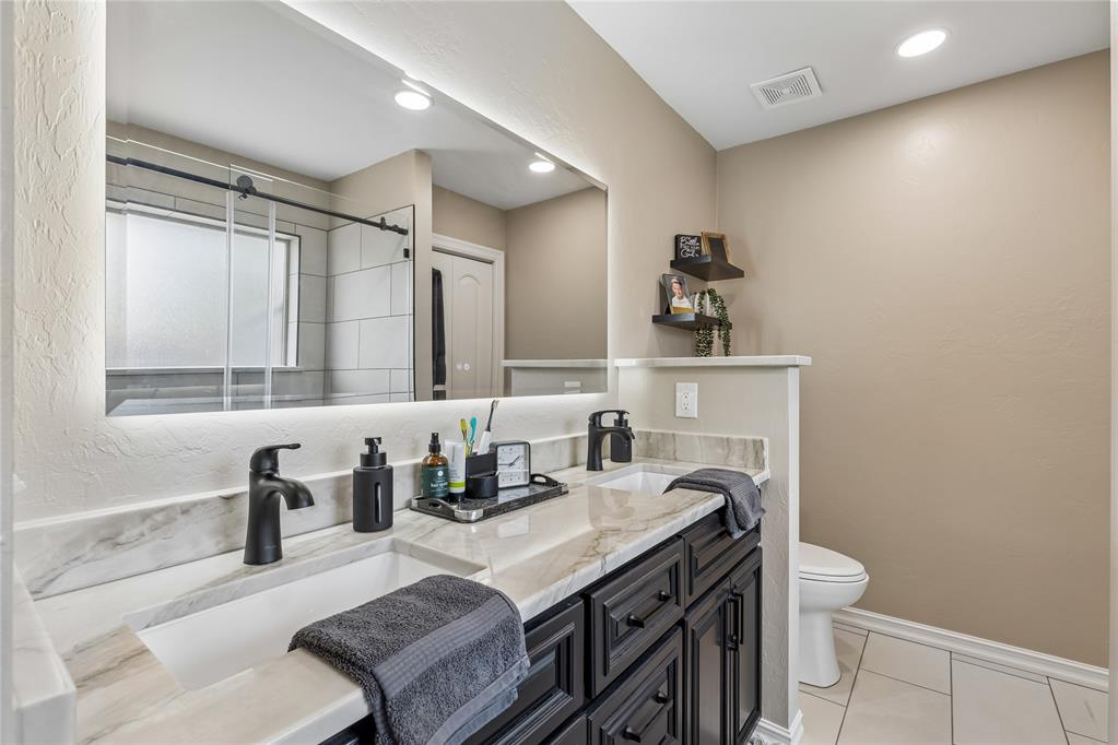 12204 Heathfield Lane Property Photo 15