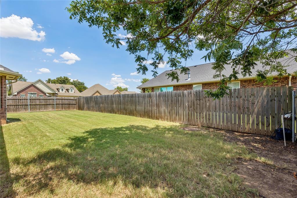 12204 Heathfield Lane Property Photo 27