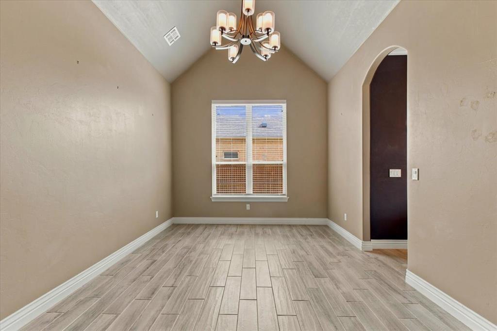 5908 Nw 157th Street Property Photo 21