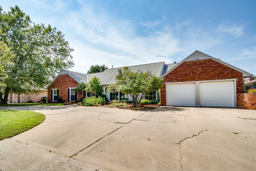 2924 Cornwall Place Property Photo 2