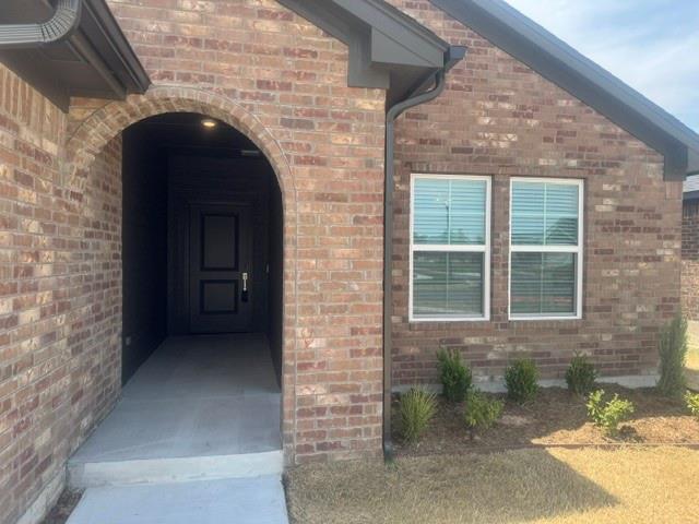 15905 Wolf Creek Way Property Photo 2