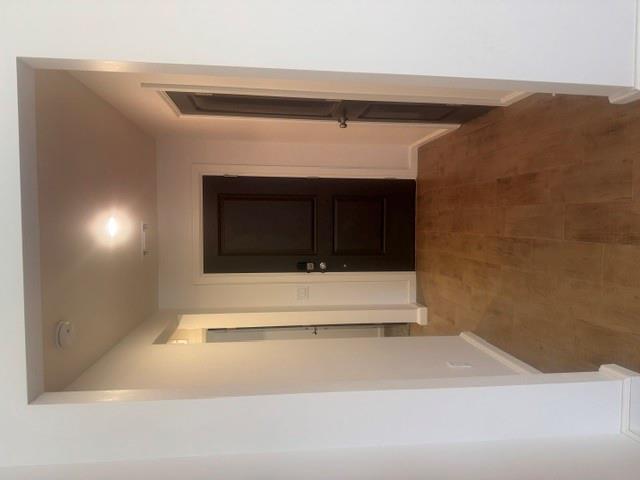 15905 Wolf Creek Way Property Photo 3
