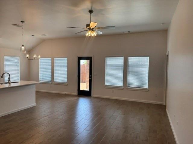 15905 Wolf Creek Way Property Photo 4