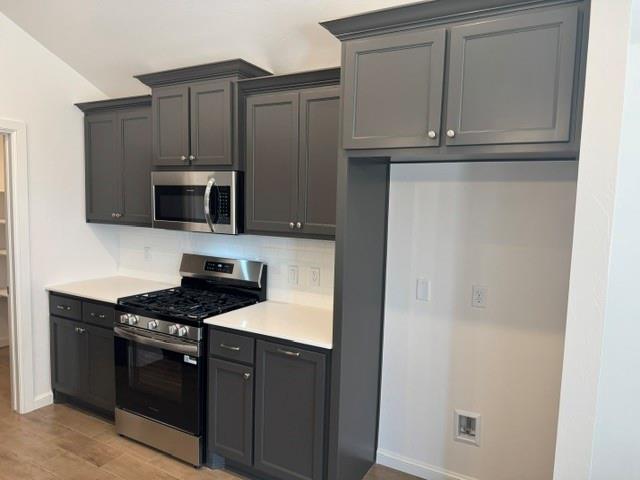 15905 Wolf Creek Way Property Photo 8