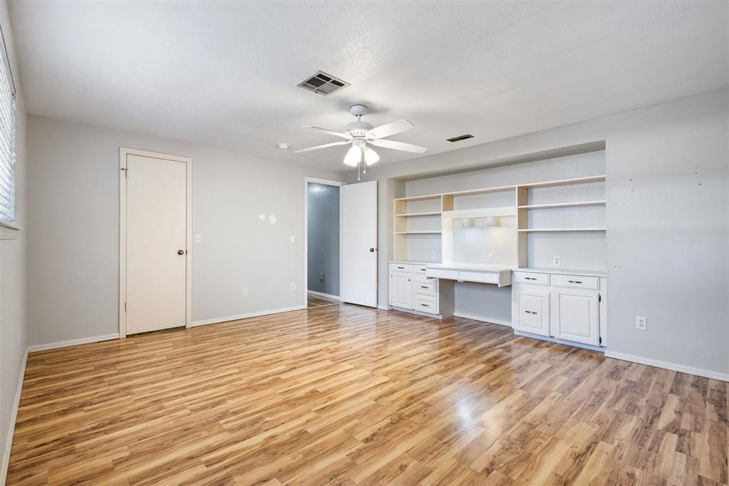 6317 N College Street Property Photo 17