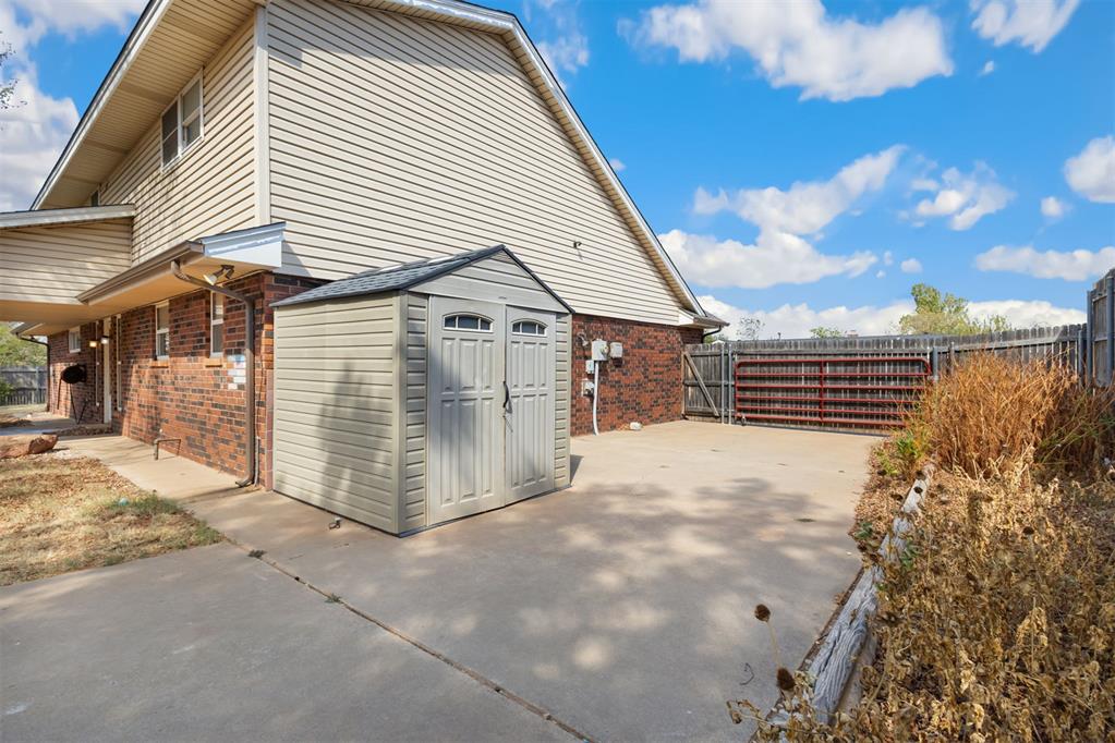 6317 N College Street Property Photo 23