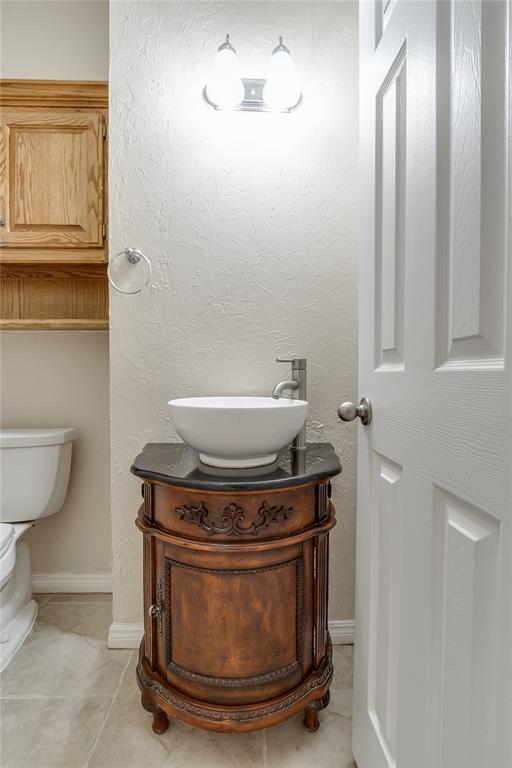 1244156 Property Photo 8
