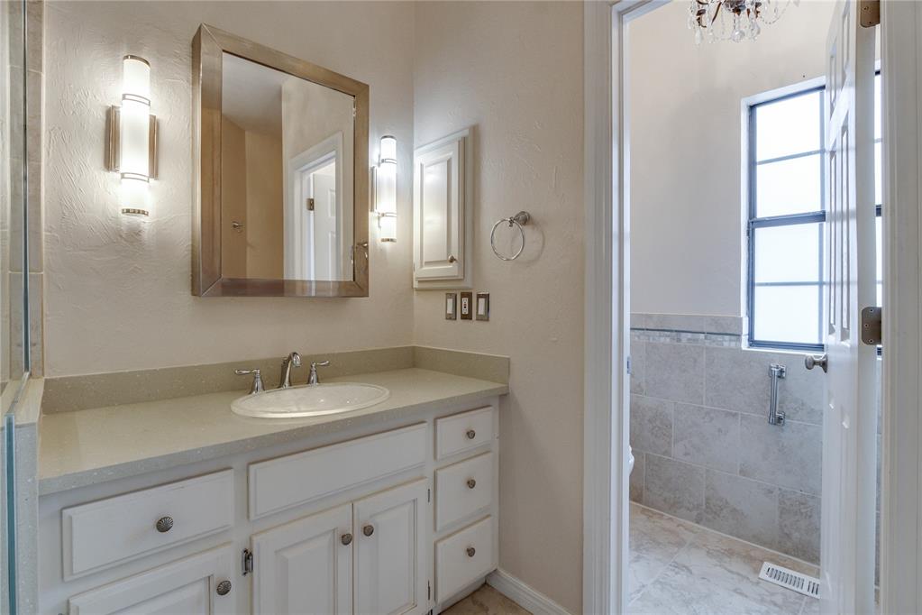 1244156 Property Photo 26