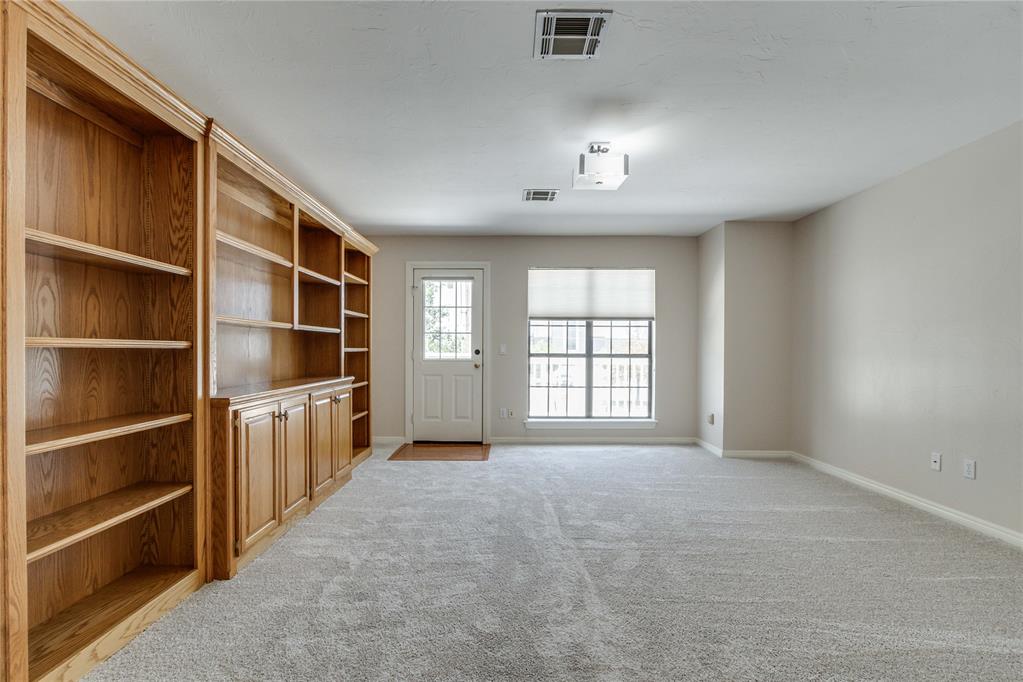 1244156 Property Photo 27