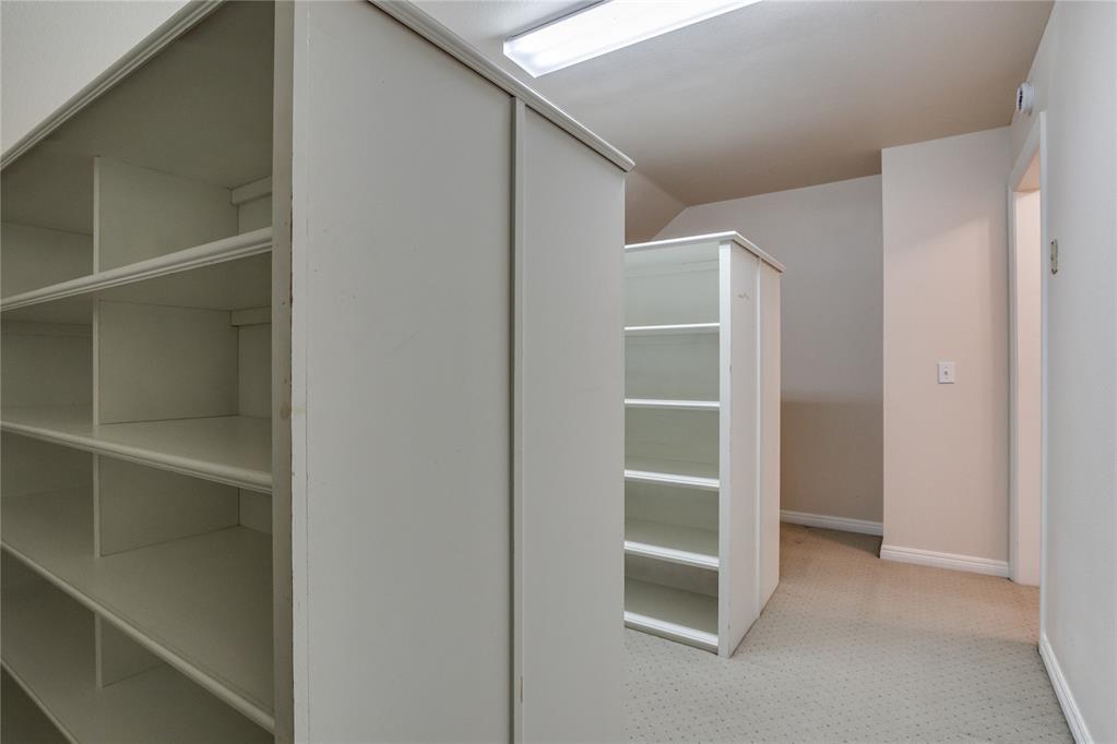 1244156 Property Photo 37
