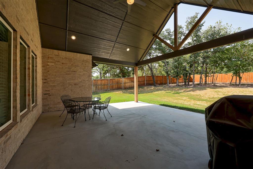 8100 Red Feather Property Photo 38