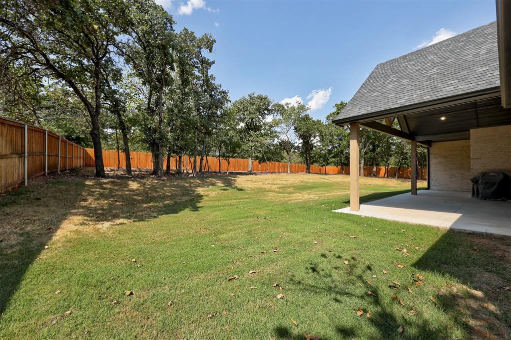 8100 Red Feather Property Photo 39