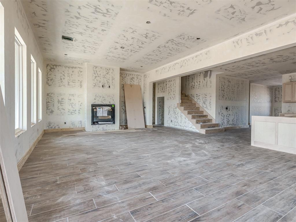 16100 Segovia Drive Property Photo 8