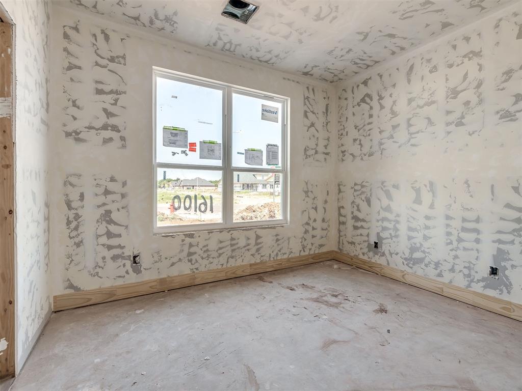 16100 Segovia Drive Property Photo 28