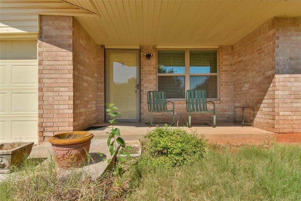 4617 Royal Oak Drive Property Photo 4