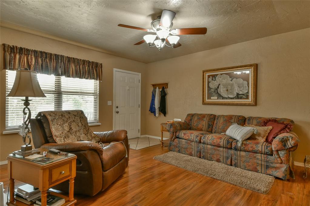 4617 Royal Oak Drive Property Photo 8