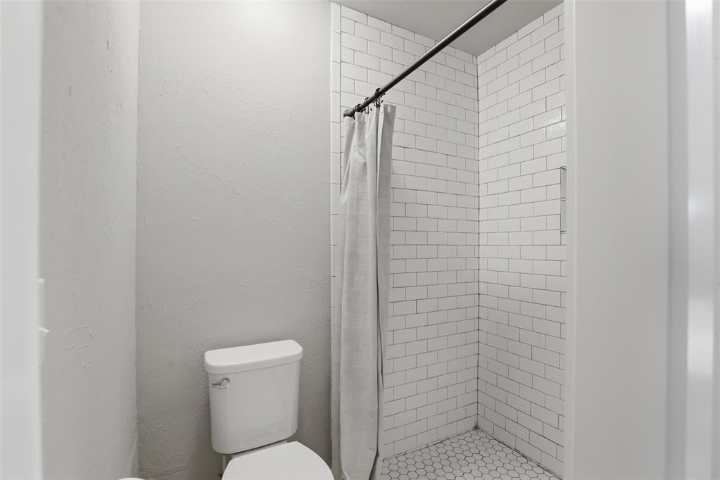 312 W Blueridge Drive Property Photo 27