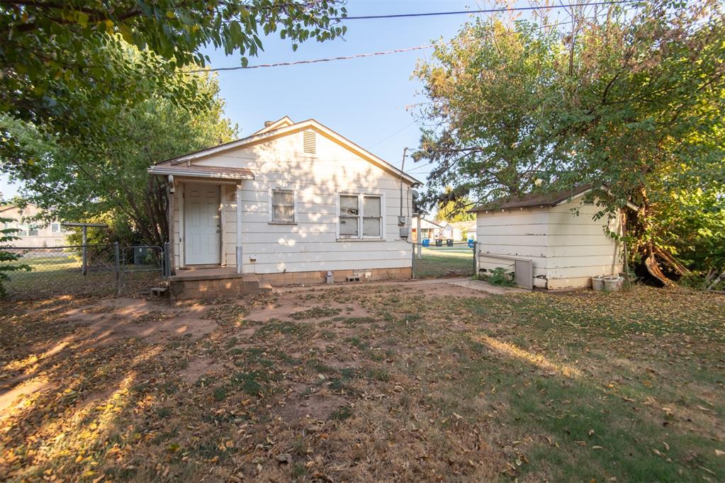 11 S Walnut Street Property Photo 11