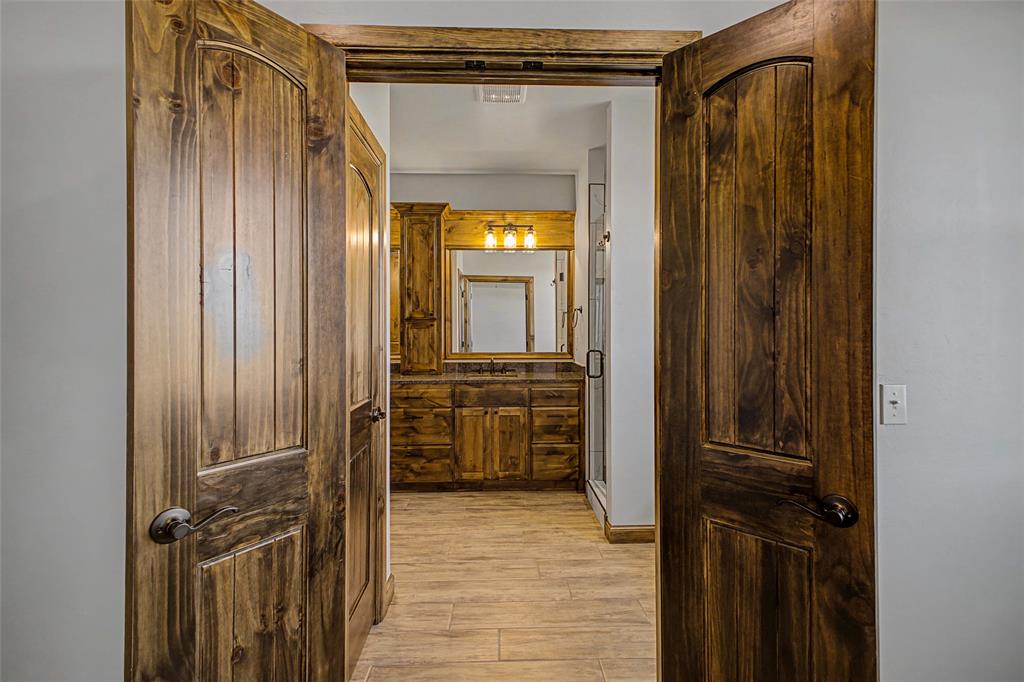 1185 Wolf Creek Drive Property Photo 18