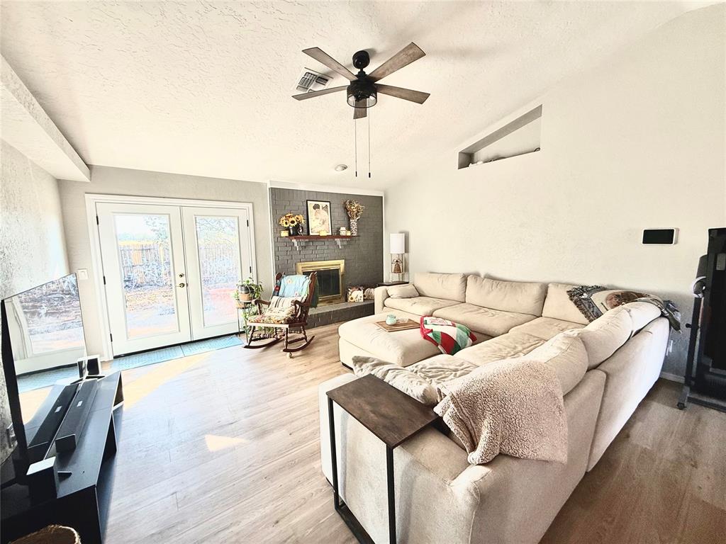 900 Polk Street Property Photo 3