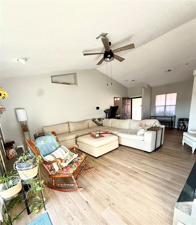 900 Polk Street Property Photo 5