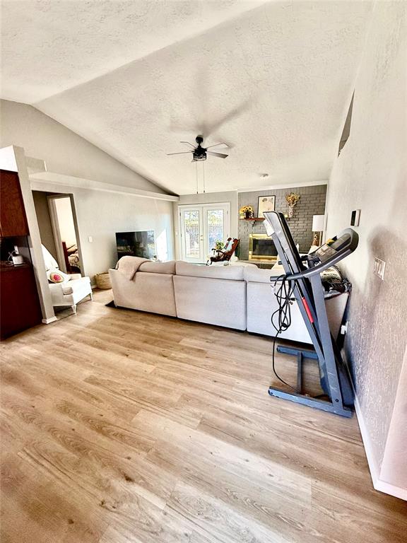900 Polk Street Property Photo 7