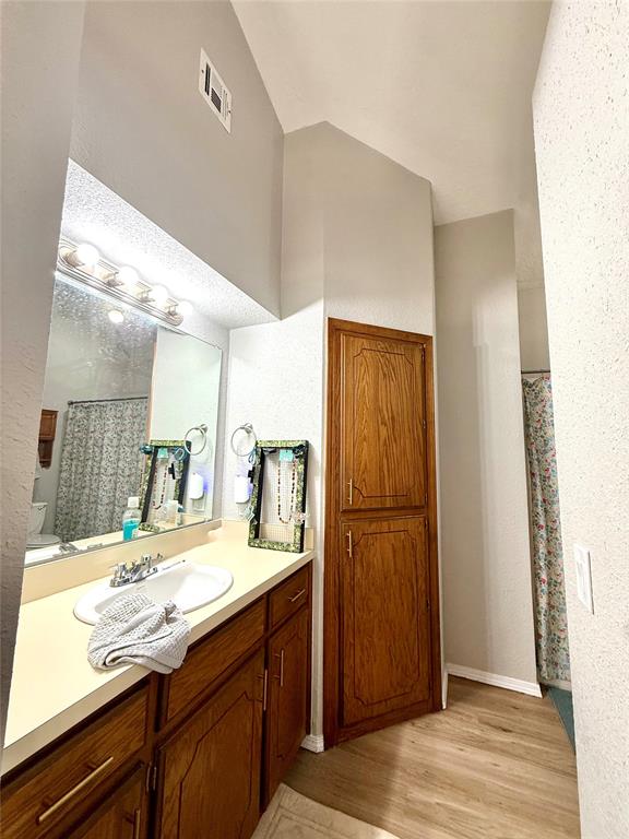 900 Polk Street Property Photo 13