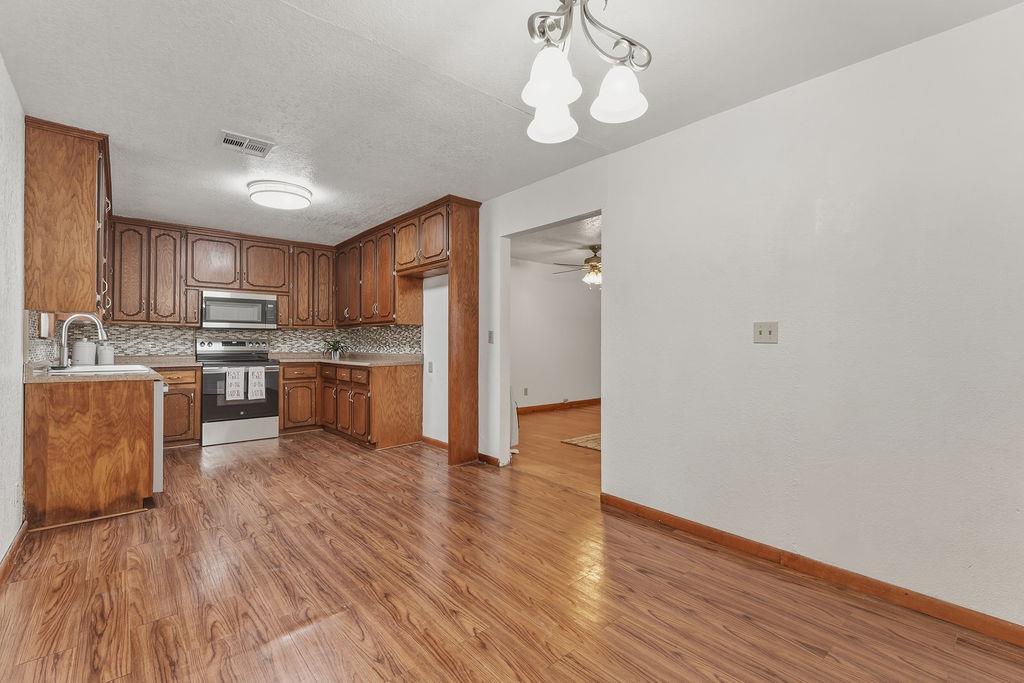 4928 S Drexel Avenue Property Photo 14
