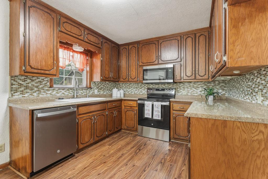 4928 S Drexel Avenue Property Photo 16