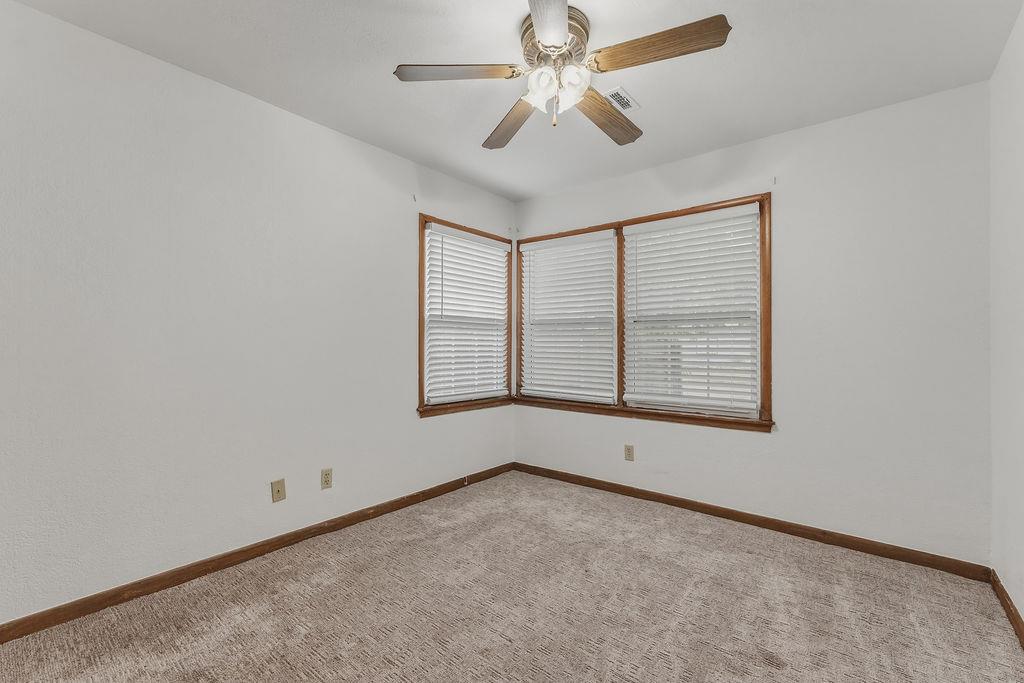4928 S Drexel Avenue Property Photo 26