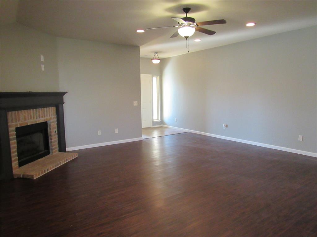 17516 Black Hawk Drive Property Photo 3