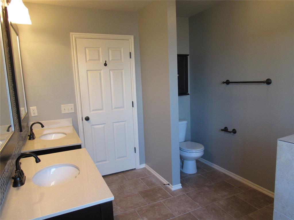 17516 Black Hawk Drive Property Photo 12