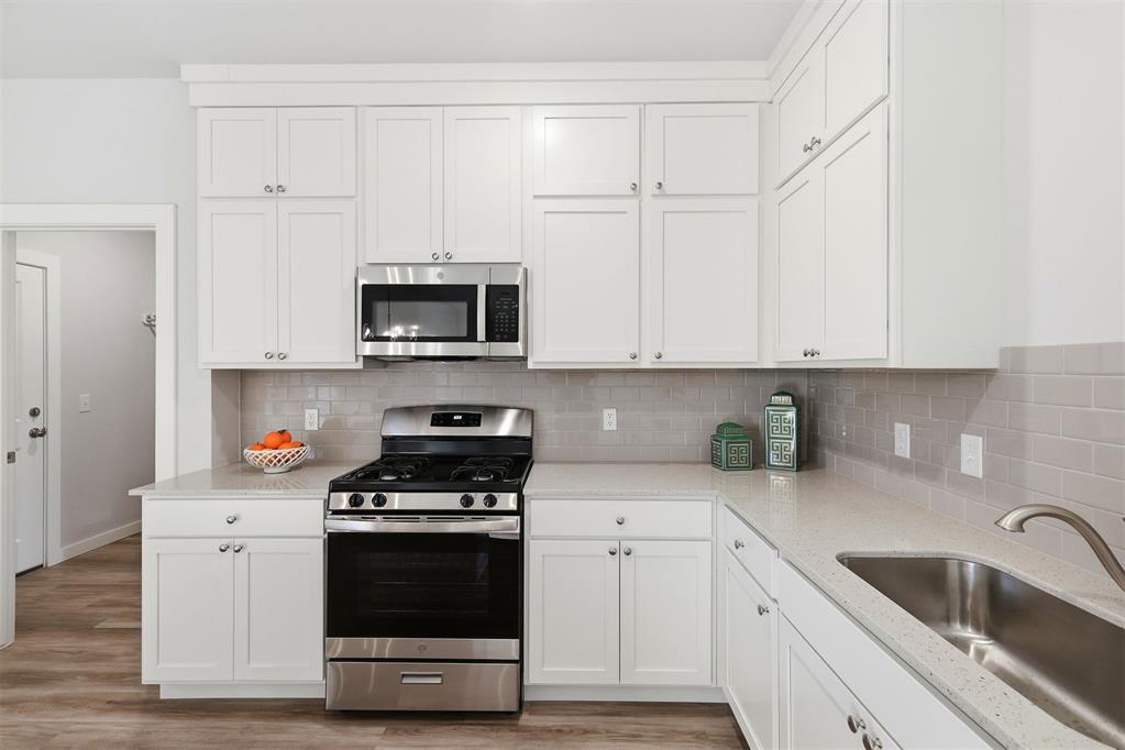 11473 Ward Road Property Photo 3