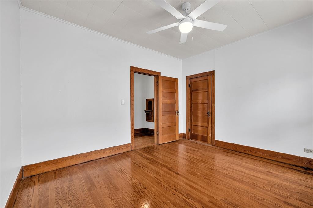 711 S Barker Avenue Property Photo 12