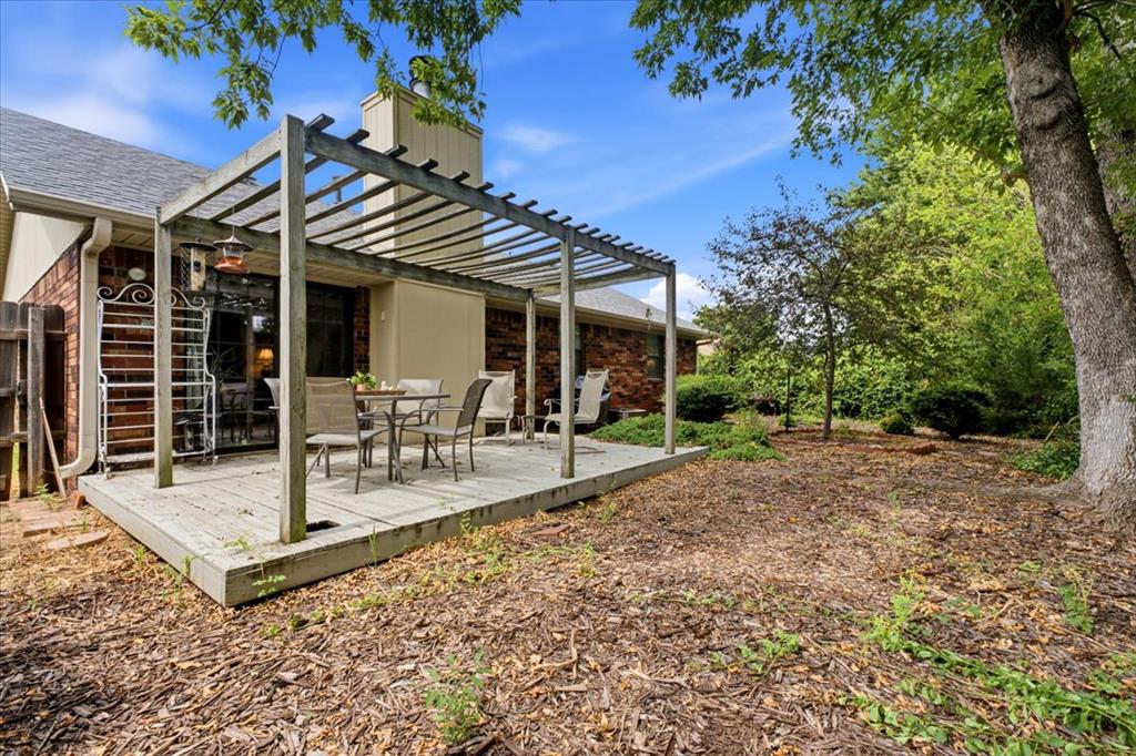 1815 N Briarwood Drive Property Photo 19