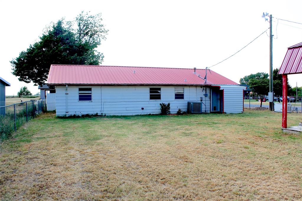 131 Wood Street Property Photo 2