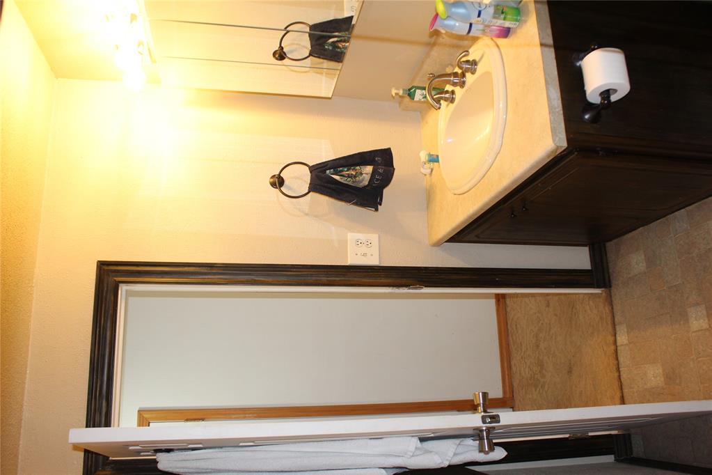 131 Wood Street Property Photo 11