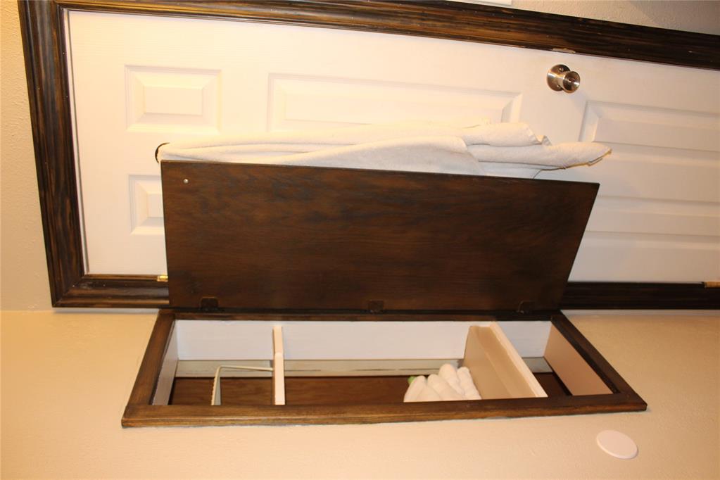 131 Wood Street Property Photo 12