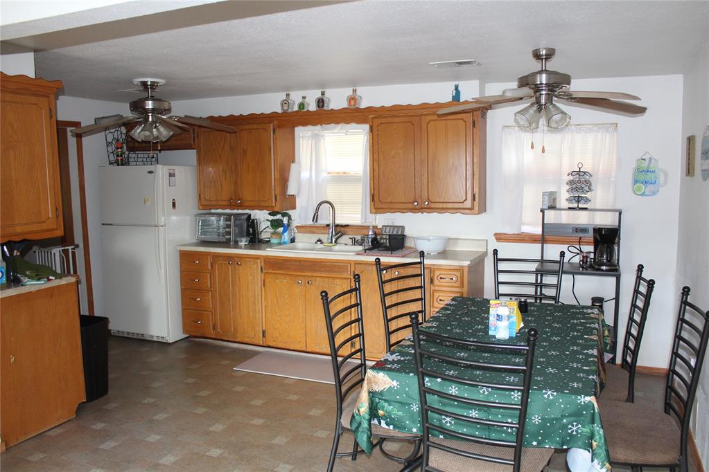 131 Wood Street Property Photo 23