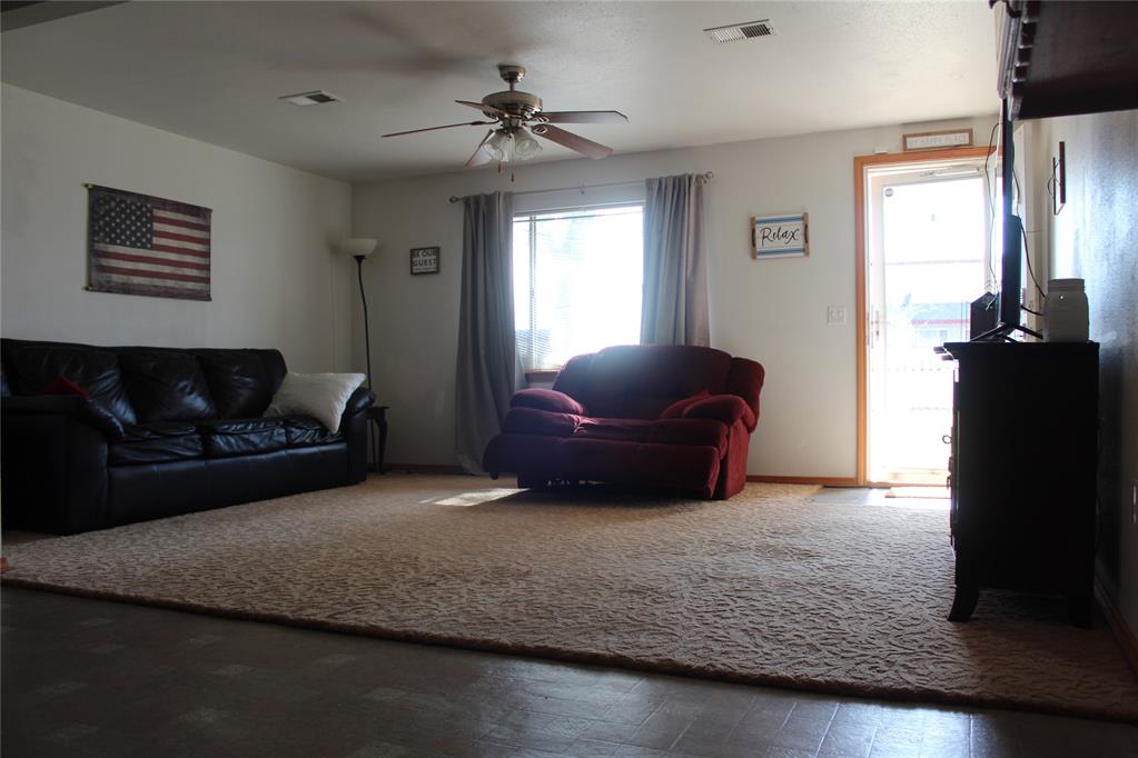 131 Wood Street Property Photo 25