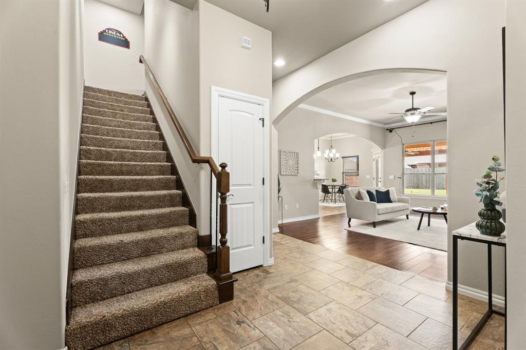 4924 Champlain Place Property Photo 4