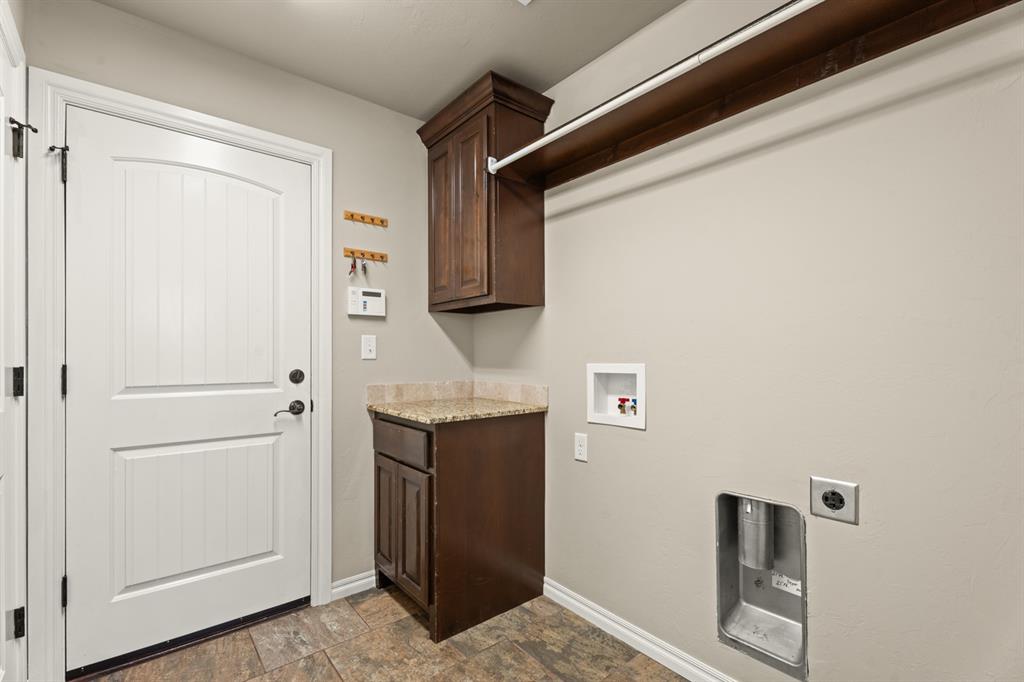 4924 Champlain Place Property Photo 28