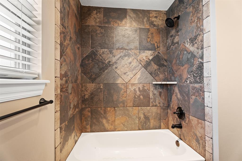 4924 Champlain Place Property Photo 30