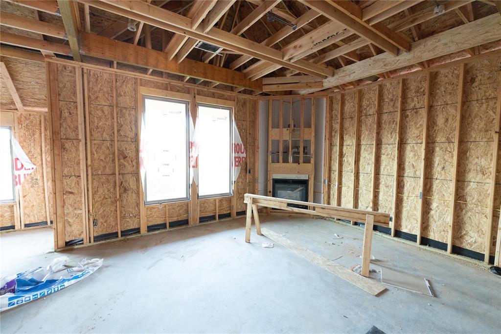 2217 Nw 170th Street Property Photo 5