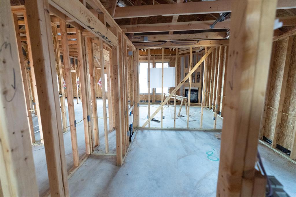 2217 Nw 170th Street Property Photo 8