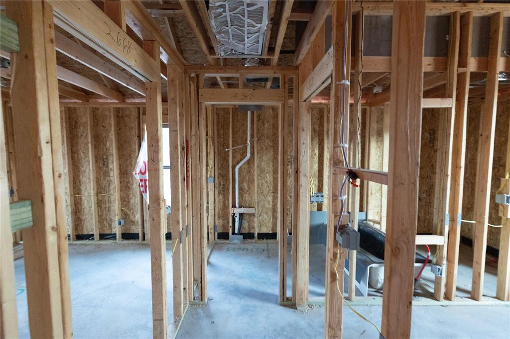 2217 Nw 170th Street Property Photo 10